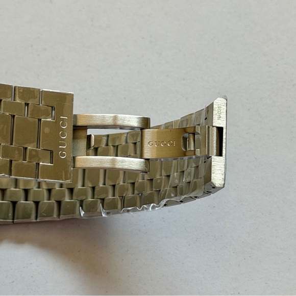 Gucci 25H Pink Silver Watch YA163410 Women's Size 38 - Picture 6 of 15